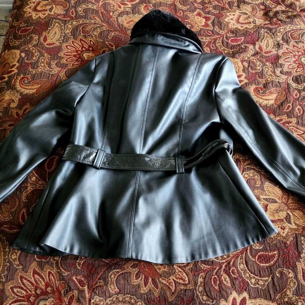 Inc belted jacket. New without tags - Picture 2 of 7